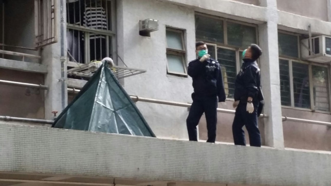 一名男子于李郑屋邨堕楼亡。