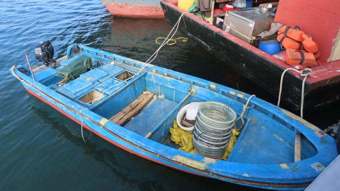 漁護署檢控三名內地漁民涉嫌在海岸公園非法捕撈，案件將於周六提堂。政府新聞處圖片