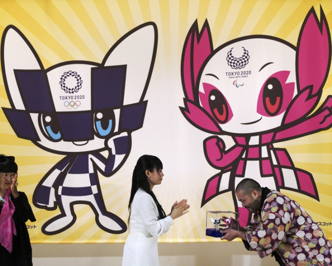 日本小學生投票選出2020年東京奧運會和殘奧會吉祥物。AP