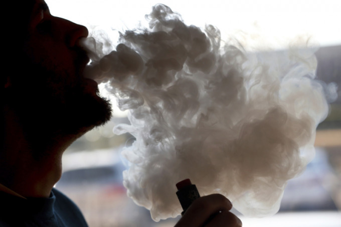 麻薩諸塞州宣布，即日起全面禁止販售電子煙，成為美國第一個禁售所有電子煙的州。AP