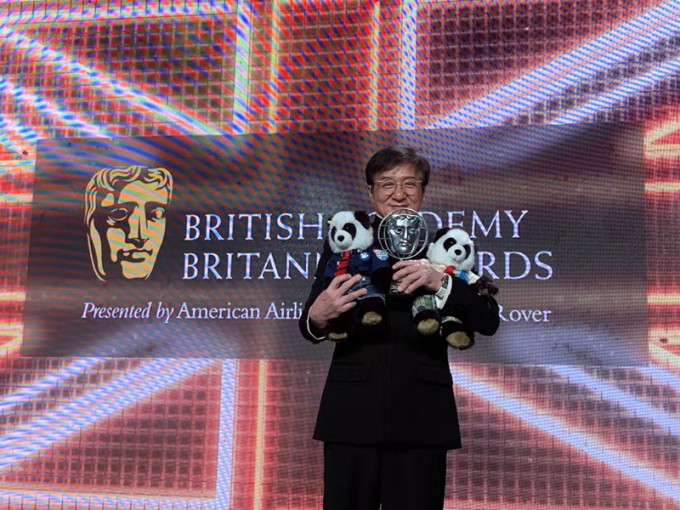 成龙获得「世界娱乐贡献奖」。