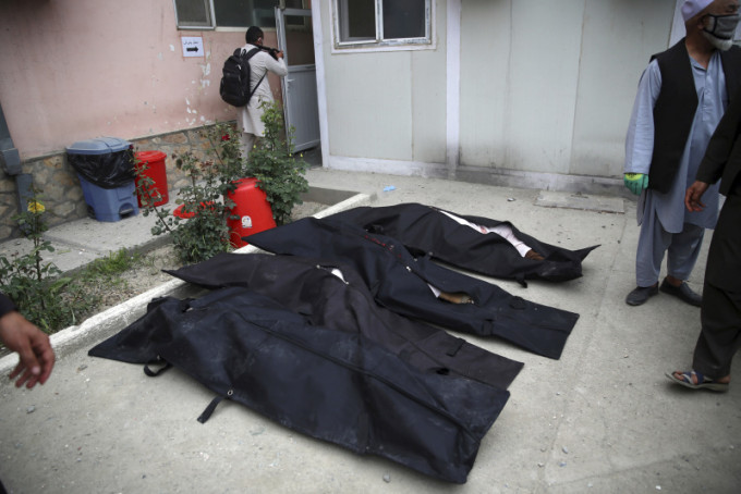 阿富汗首都喀布尔一家医院遭枪手攻击，死亡人数已上升到24人。AP