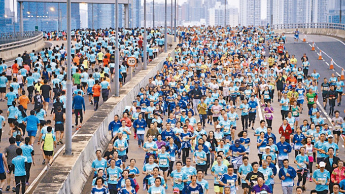 渣打香港马拉松将于下周日（12日）举行，不少跑手都勤于操练作最后备战。（资料图片）
