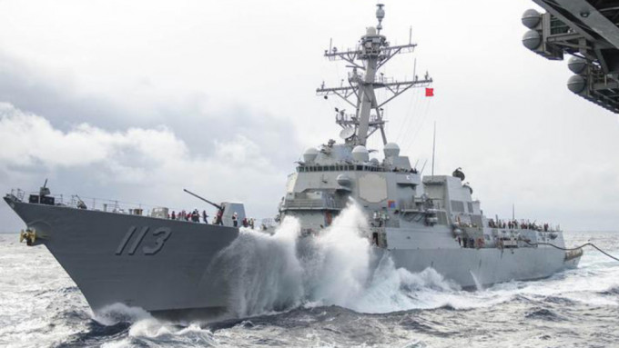 美国海军菲恩号驱逐舰今日穿越台湾海峡，遭解放军全程跟监。社交平台X