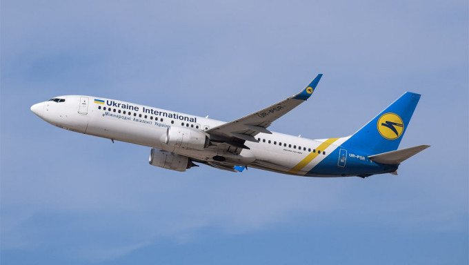 乌克兰宣布全国境限制民航机飞行。网图