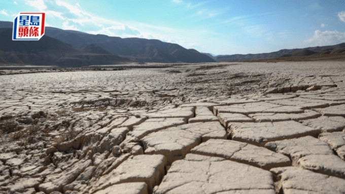 ●由于降雨量骤减，赫拉特省的萨尔玛水坝出现乾旱。