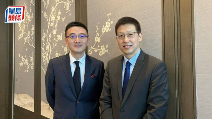 左至右：贝壳首席财务官徐涛、贝壳高级副总裁兼贝壳研究院院长李文杰