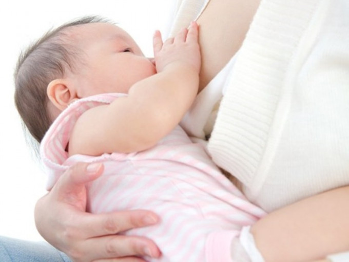 加拿大儿科专家证母亲确诊新冠肺炎仍可喂母乳。网图