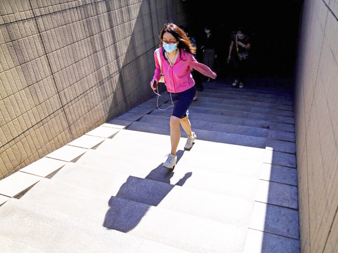 广东新增9宗本地感染。AP
