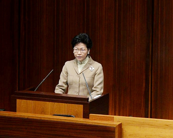 特首办主任陈国基表示，林郑无意摆任何人上枱。资料图片