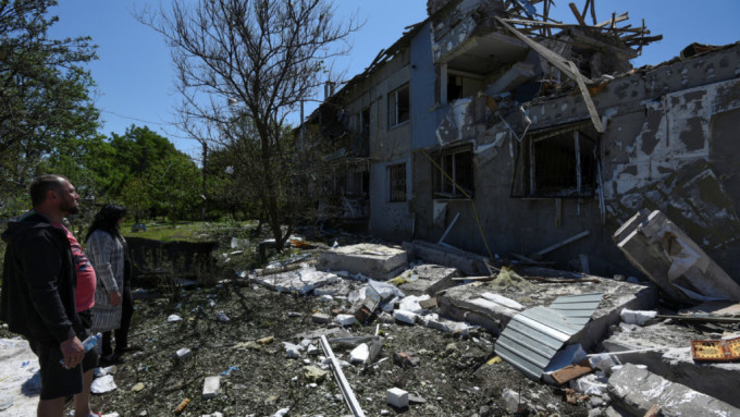 俄軍空襲烏克蘭中部城市第聶伯羅（Dnipro）一住宅區。(路透社)