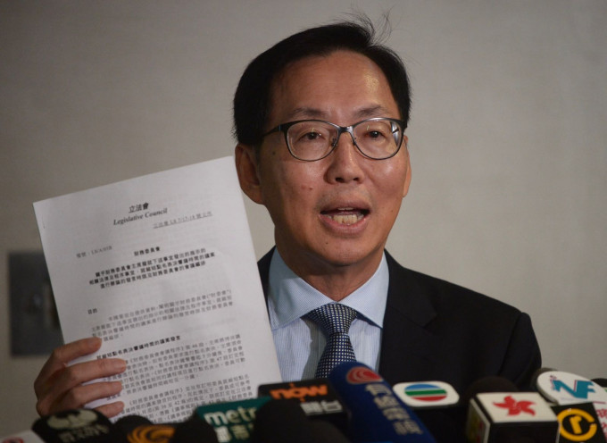 陳健波今日表明，如果明日仍收不到實質意見，隨後會正式推出「主席指引」。