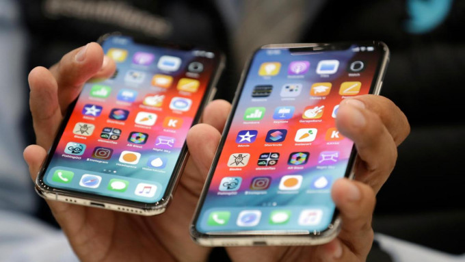 中國男子在美國利用保養詐騙1500部蘋果手機。AP圖片
