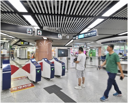 港鐵各綫今晚11時收車。資料圖片