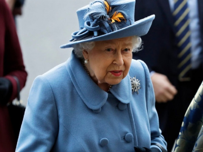 英女王延遲公布壽辰授勳名單。 AP資料圖片