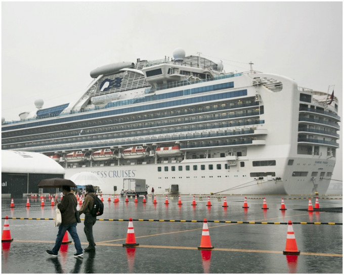 「钻石公主号」仍然在横滨港停泊。AP资料图片