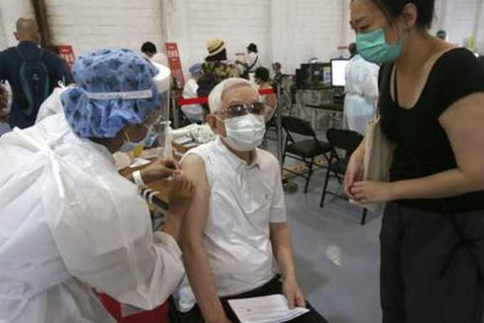 台湾接种高端疫苗后死亡个案累计增至6宗。AP资料图片