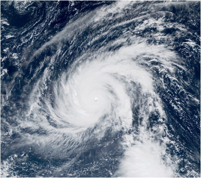 超強颱風「玉兔」。日本氣象廳衛星圖片