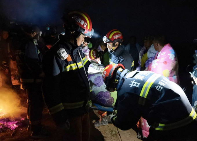 甘肅越野馬拉松事故21名跑手罹難，各人家屬可獲95萬元賠償。甘肅消防圖片