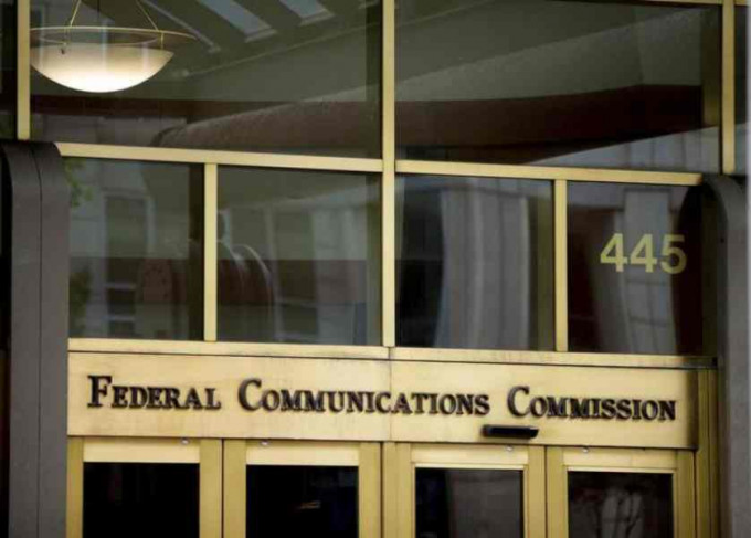 FCC指已要求该3中资企业证明公司的独立性。AP资料图片