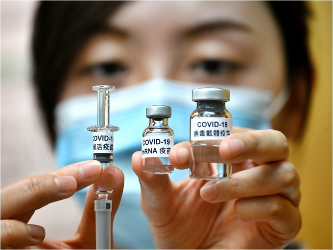預料可於農曆新年前後安排市民接種新冠疫苗。資料圖片