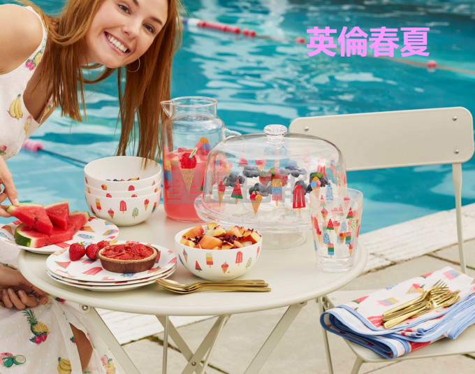 Cath Kidston的2018春夏季新品中，以重新發掘英國仲夏獨有的一切美事為主題，包括了4個系列，每個系列都有不同圖案特色，邀請大家一起在各種清新迷人的花紋中感受倫敦之美。