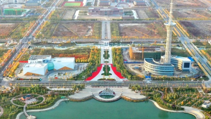 白楊市已有城市規模。