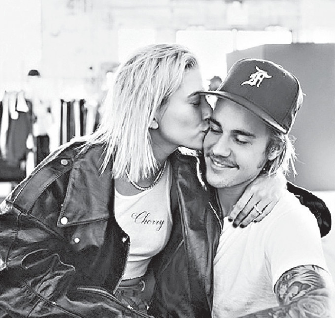 Justin Bieber与Hailey Baldwin今年闪婚。