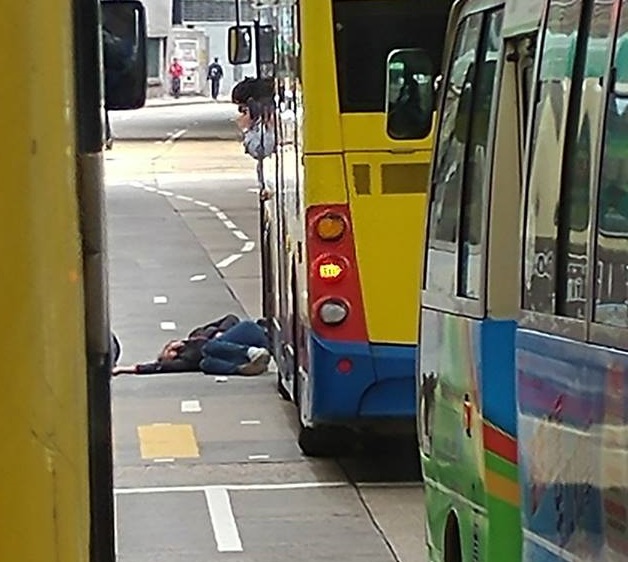 城巴撞傷女途人。香港突發事故報料區