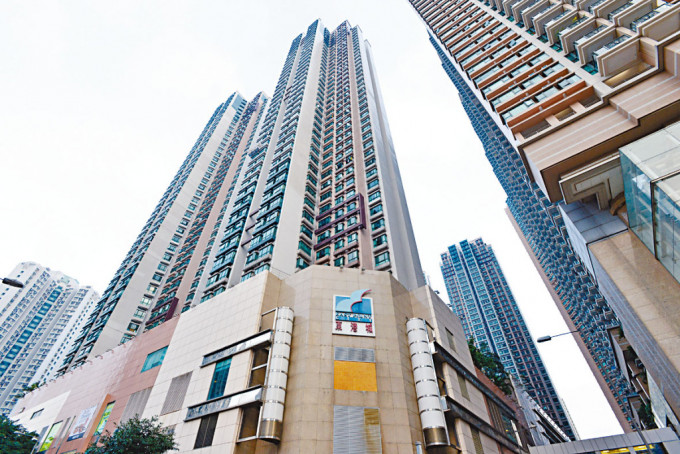 東港城一個複式單位以1840萬售，造價打破屋苑新高。