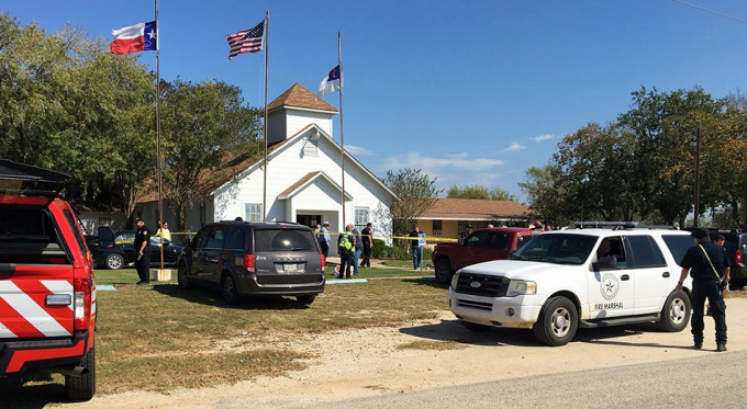 美國教堂發生槍擊案。AP