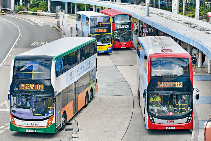 新巴城巴計畫向政府提出，改革專營巴士票價調整機制。