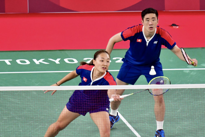 本港羽毛球混雙代表鄧俊文及謝影雪，在東京奧運打入四強。資料圖片