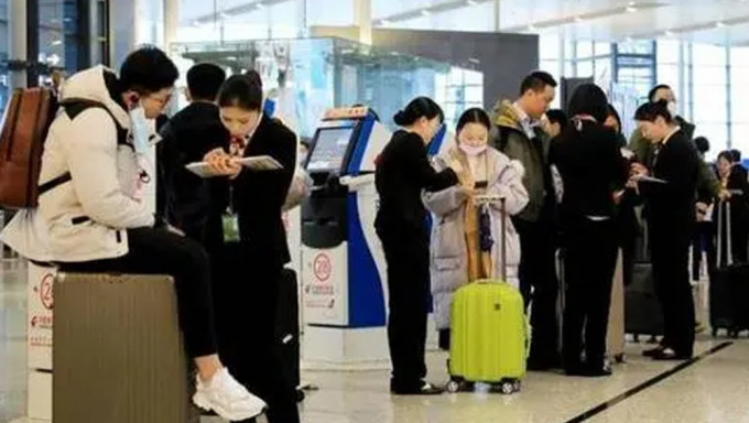 文旅部公告：2月6日起試點恢復旅行社出境團隊旅遊等業務。