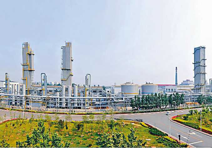 中國氣體工業的公開發售部分，雖認購反應較淡靜，但暗盤表現出色。