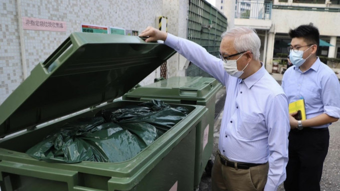 政府今日（27日）將在立法會交代垃圾收費未來路向。