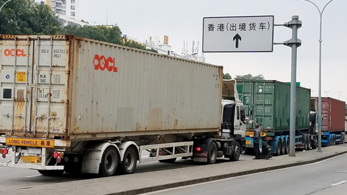 再有一名粵港跨境貨車司機染疫。資料圖片