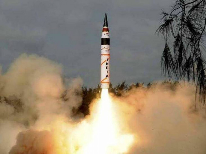 印度试射「烈火-5」洲际导弹。网图