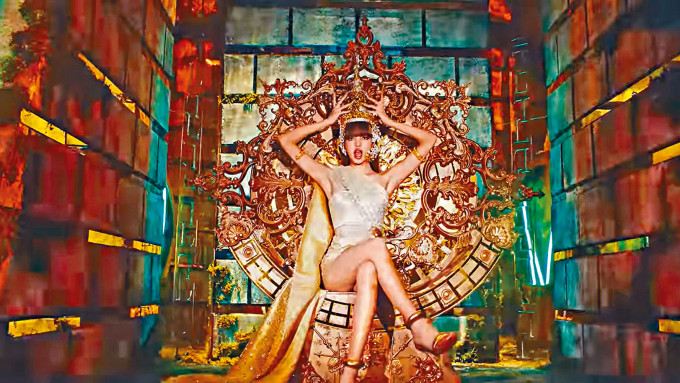 ■Lisa新歌《LALISA》MV除了有泰国服饰外，更加入泰国音乐元素。