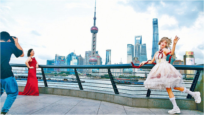 上海进出口额再度创新高。资料图片