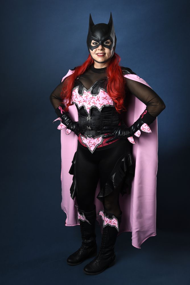 奥蒂兹以一身蝙蝠女侠的装扮亮相。AP