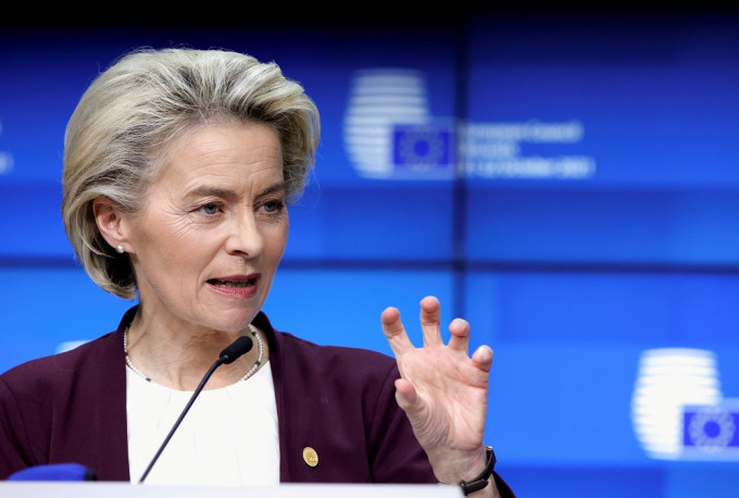 歐盟委員會主席馮德萊恩(Ursula von der Leyen)認為，在歐盟內鼓勵考慮強制接種疫苗是合適及可以理解。REUTERS圖片