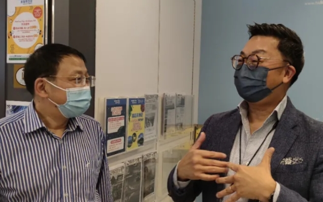香港中聯辦副主任尹宗華日前走訪6家中小旅行社，了解疫情下中小企業經營狀況。中聯辦圖片