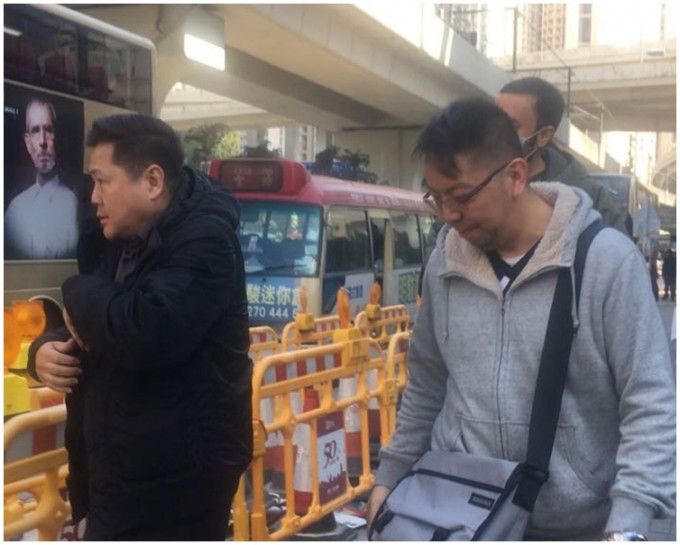司机梅志辉（左）谭学斌（右）。资料图片