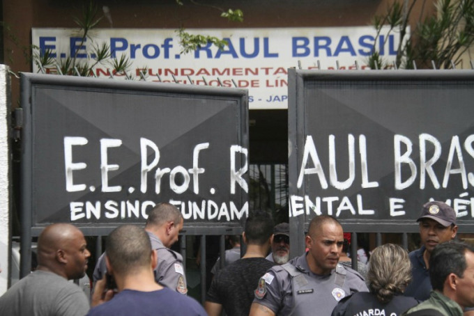 巴西圣保罗发生校园枪击，最少9死17伤。AP