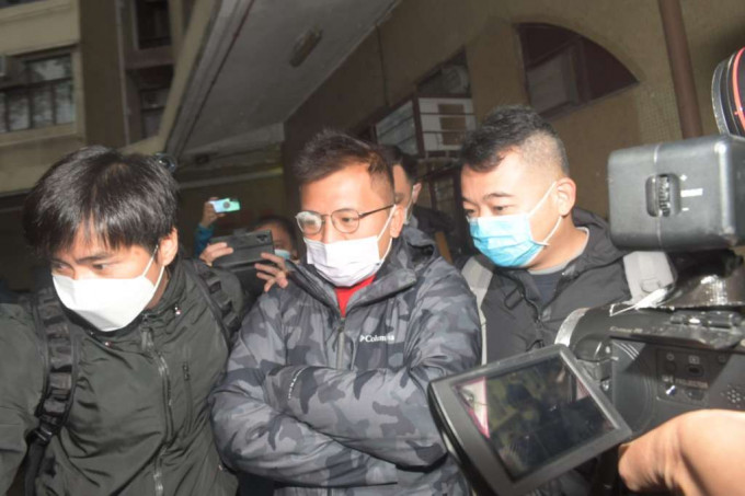 記協主席陳朗昇今晨亦被警方帶走。