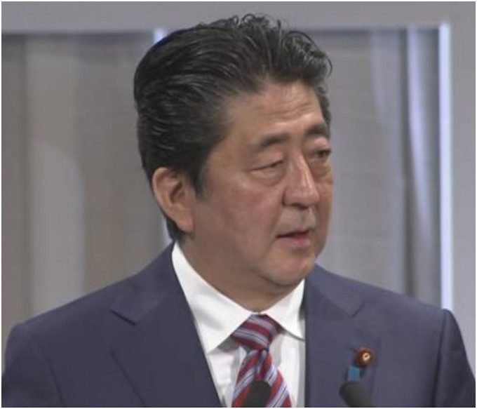 安倍再就「森友学园」丑闻向公众道歉。NHK截图
