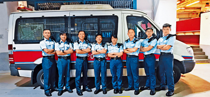 新界南總區衝鋒隊人員近日接連在處理案件後獲市民讚賞和表示感激。