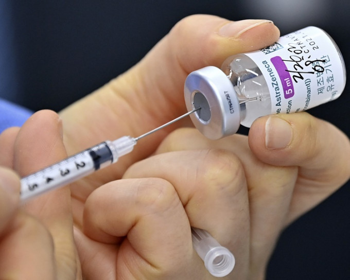 加拿大指阿斯利康疫苗有效率為62.1%。AP