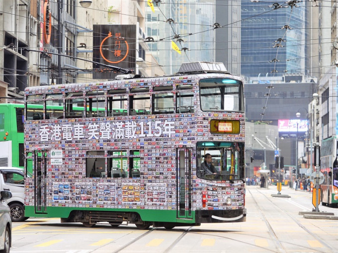 香港电车今年7月迎来115周年，电车公司为此推出一部「艺术电车」志庆。